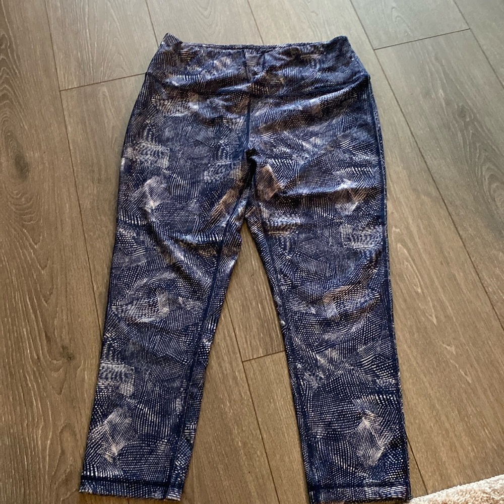 Blue & White 3/4 length leggings